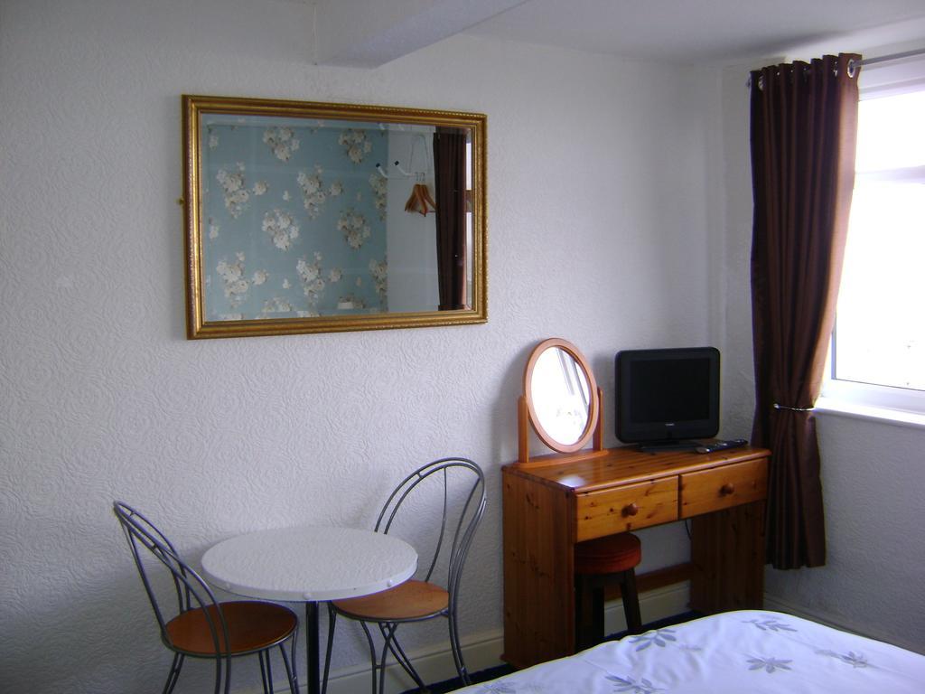 Athenry Guest House Blackpool Zimmer foto